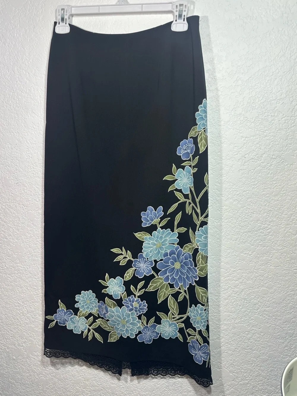 Vintage Euro Black Blue Floral Feminine Skirt with lace‎ trim Size Small